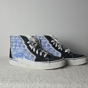 Vans Black and White High-Tops